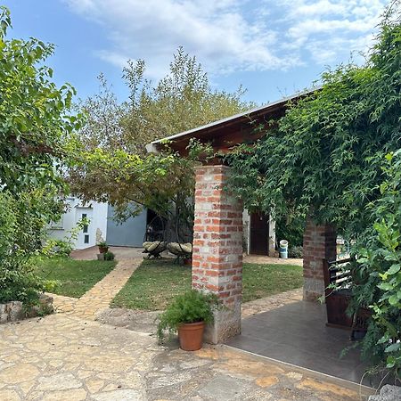 Bokalu With Private Pool Apartment Porec Bagian luar foto
