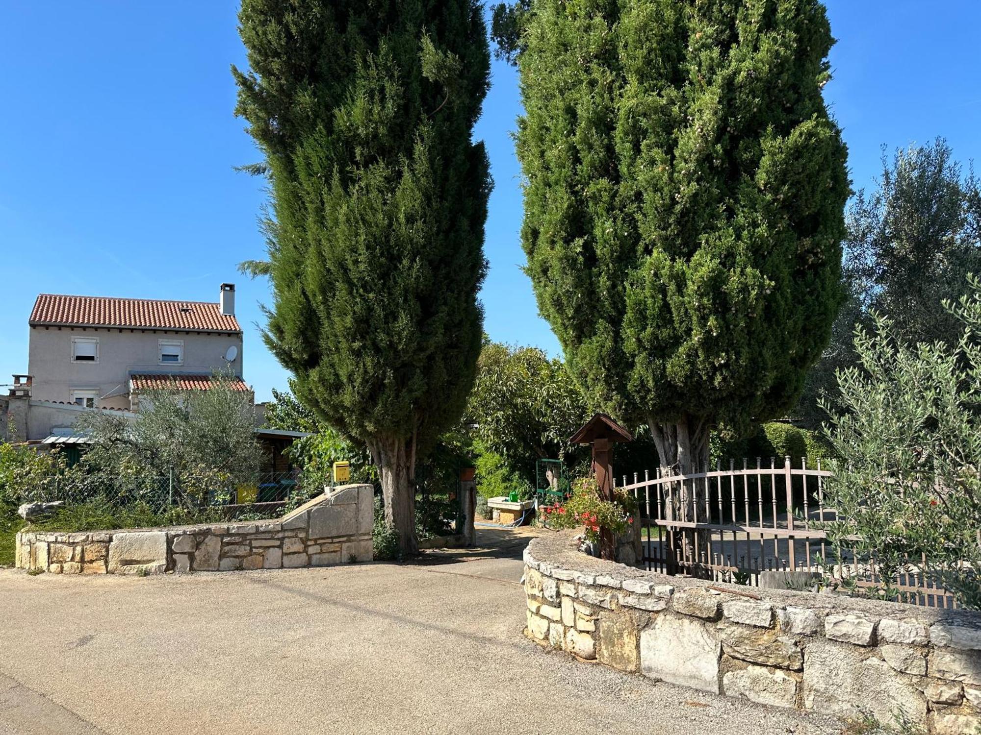 Bokalu With Private Pool Apartment Porec Bagian luar foto
